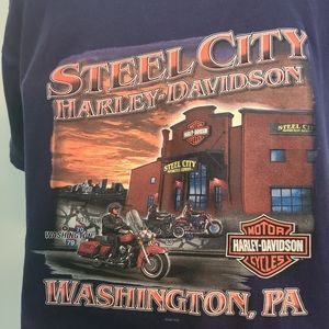 Harley Davidson t-shirt.